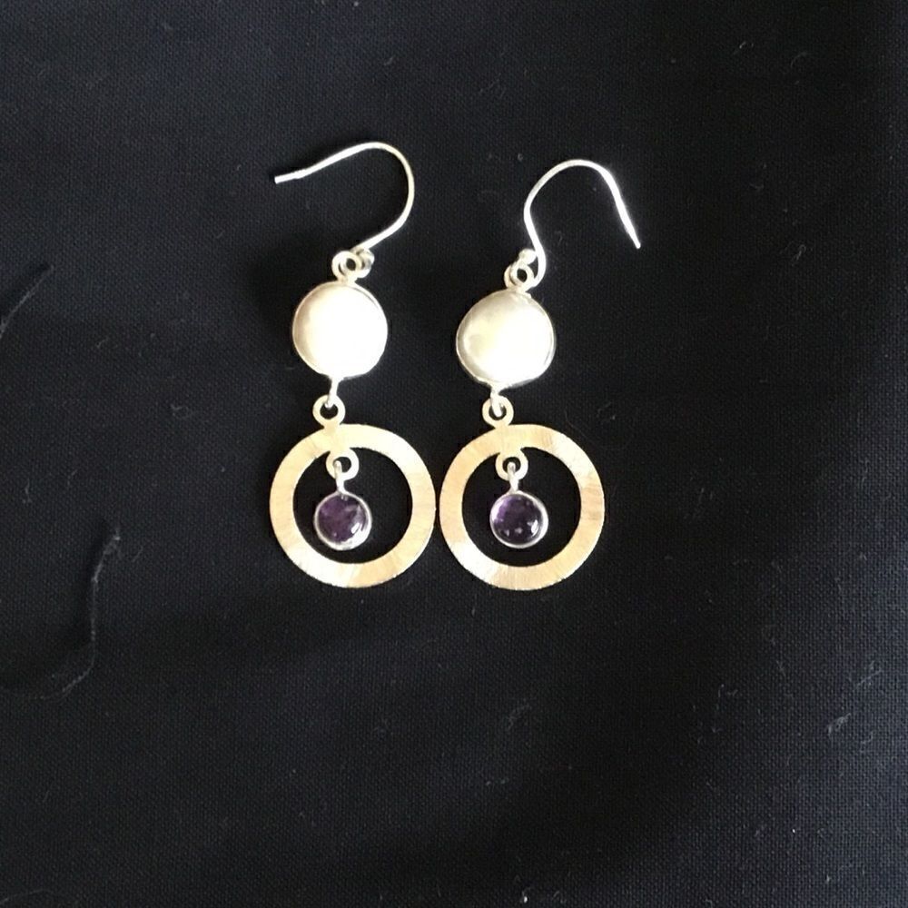NWOT. Sterling Silver Amethyst Biwa Pearl Earrings